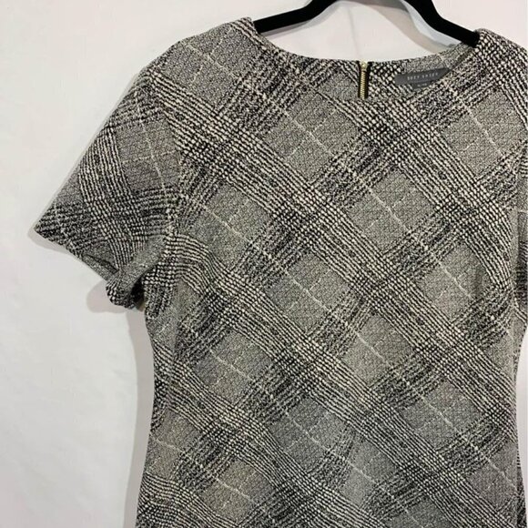 Woman’s sheath dress. Black/white. New condition. Size XL. Back zip. Short sleev - Picture 2 of 8